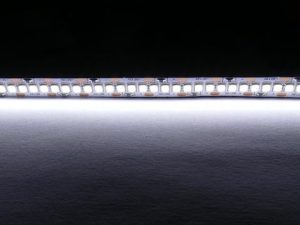 Led szalag 2835chip 240led/m hideg fehér