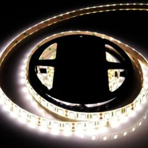 Led szalag 60 led/m, 2835 chip, 555 Lumen, hideg fehér,